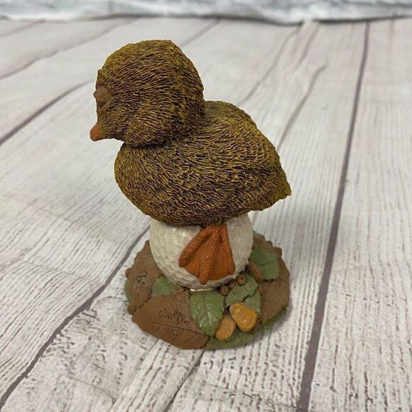 Vintage 1992 Duffy Tim Wolfe duck on a golf ball figurine 4x3 - Picture 1 of 7